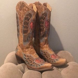 Corral boots